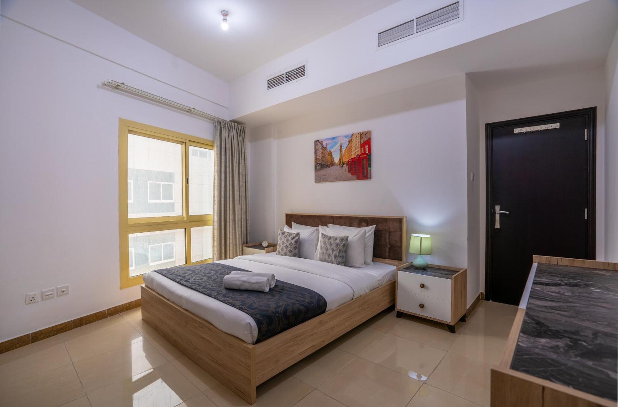 Rh- Experience Comfort And Convenience In Our 2Br, Al Barsha Apartment Dubai Exterior photo